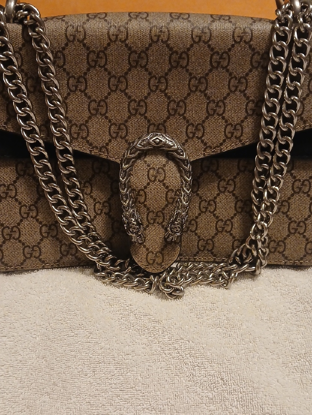 Gucci - Picture 2 of 5